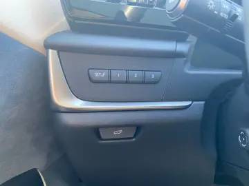 LEXUS RZ 450e Luxury Paket  Allrad 20Zoll Pano dimmbar