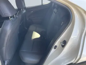 LEXUS UX 250h F SPORT Design  Bi-LED ACC RCam SHZ PDC