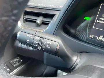 LEXUS UX 250h F SPORT Design  Bi-LED ACC RCam SHZ PDC