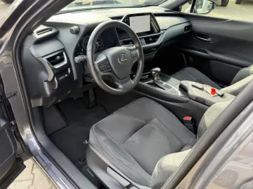 LEXUS UX 250 h Style.LED.ACC.Kamera.