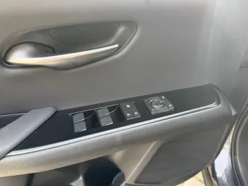 LEXUS UX 250 h Style.LED.ACC.Kamera.