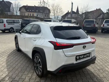 LEXUS UX 250 h Style.LED.ACC.Kamera.
