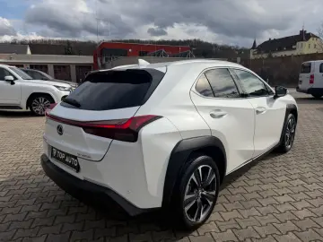 LEXUS UX 250 h Style.LED.ACC.Kamera.