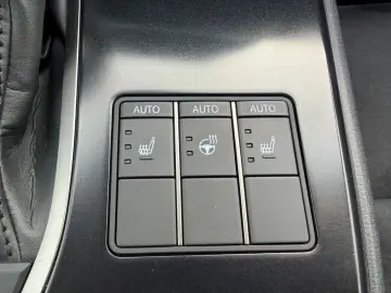 LEXUS UX 250 h Style.LED.ACC.Kamera.