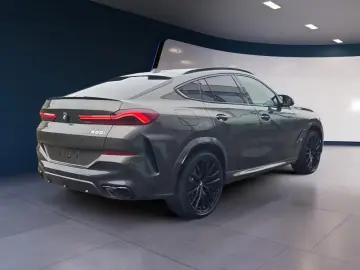 BMW X6 M60i