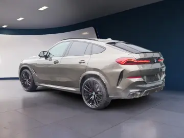 BMW X6 M60i