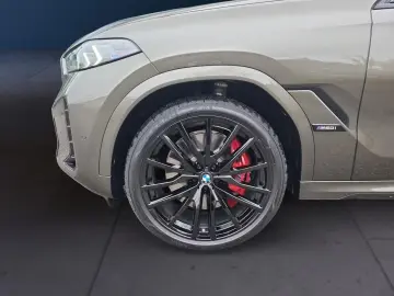 BMW X6 M60i