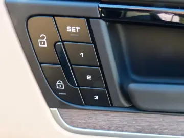 PORSCHE Cayenne Individuallack tolle Farbkombi NP144T€