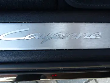 PORSCHE Cayenne Individuallack tolle Farbkombi NP144T€