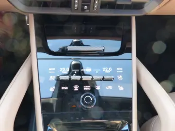 PORSCHE Cayenne Individuallack tolle Farbkombi NP144T€