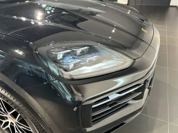 PORSCHE Cayenne S E-Hybrid Coupe HA-Lenkung InnoDrive