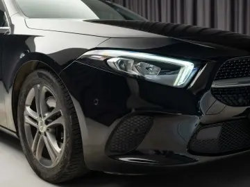 Mercedes-Benz A 220