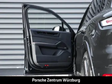 PORSCHE Cayenne GTS HA-Lenkung Head-Up Standheizung