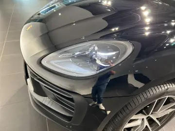 PORSCHE Macan Panoramadach Rückfahrkamera nur 13.950 km