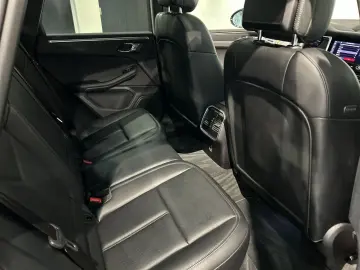 PORSCHE Macan Panoramadach Rückfahrkamera nur 13.950 km