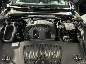 PORSCHE Macan Panoramadach Rückfahrkamera nur 13.950 km