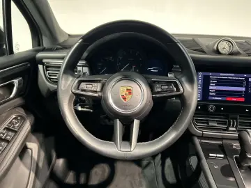 PORSCHE Macan Panoramadach Rückfahrkamera nur 13.950 km