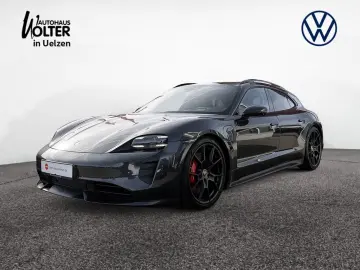 PORSCHE Taycan GTS Matrix Pano Head-Up Kam Navi Temp