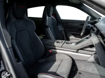 PORSCHE Taycan GTS Matrix Pano Head-Up Kam Navi Temp