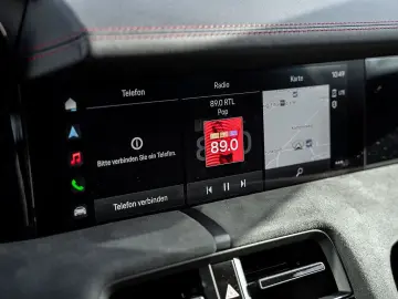 PORSCHE Taycan GTS Matrix Pano Head-Up Kam Navi Temp