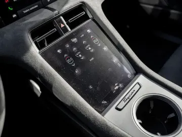 PORSCHE Taycan GTS Matrix Pano Head-Up Kam Navi Temp