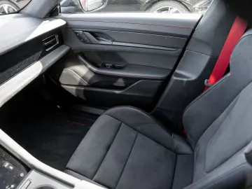 PORSCHE Taycan GTS Matrix Pano Head-Up Kam Navi Temp