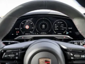 PORSCHE Taycan GTS Matrix Pano Head-Up Kam Navi Temp