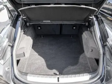 PORSCHE Taycan GTS Matrix Pano Head-Up Kam Navi Temp