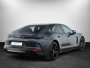 PORSCHE Panamera 4 E-Hybrid