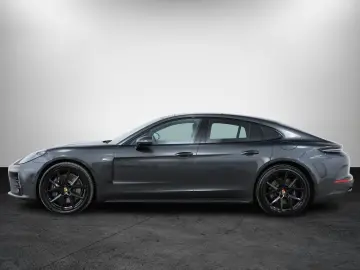 PORSCHE Panamera 4 E-Hybrid