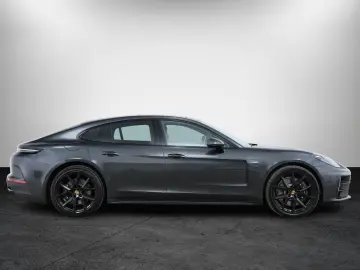 PORSCHE Panamera 4 E-Hybrid