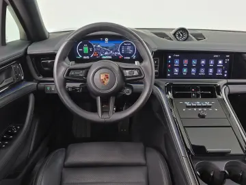 PORSCHE Panamera 4 E-Hybrid