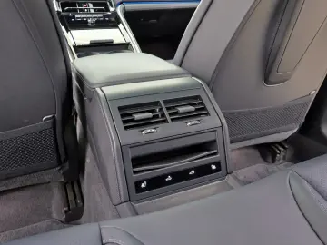 PORSCHE Panamera 4 E-Hybrid