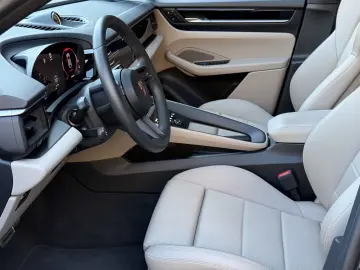 PORSCHE Macan 4S LED MATRIX 22 ZOLL SPORT PANORAMA ABSTA