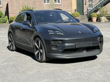 PORSCHE Macan 4S LED MATRIX 22 ZOLL SPORT PANORAMA ABSTA