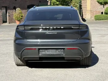 PORSCHE Macan 4S LED MATRIX 22 ZOLL SPORT PANORAMA ABSTA