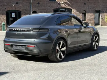 PORSCHE Macan 4S LED MATRIX 22 ZOLL SPORT PANORAMA ABSTA