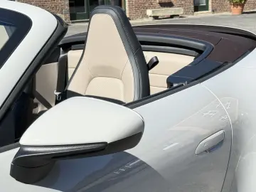 PORSCHE 992 911 Carrera  S Cabriolet SPORTDESIGN-ABGAS 2