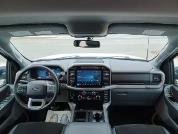 FORD F 150 Full-Hybrid 4x4 Powerboost.New Model.LED