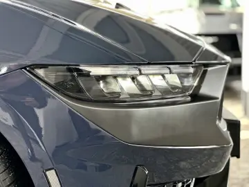 FORD Mustang 5.0 V8 DARK HORSE   6gang   4J Garantie
