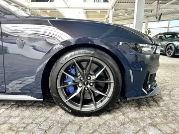 FORD Mustang 5.0 V8 DARK HORSE   6gang   4J Garantie