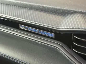 FORD Mustang 5.0 V8 DARK HORSE   6gang   4J Garantie