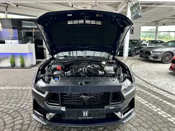 FORD Mustang 5.0 V8 DARK HORSE   6gang   4J Garantie