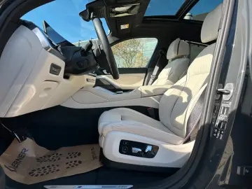 BMW X6 M60i xDrive