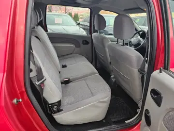 Dacia Logan MCV 1.6i 2008