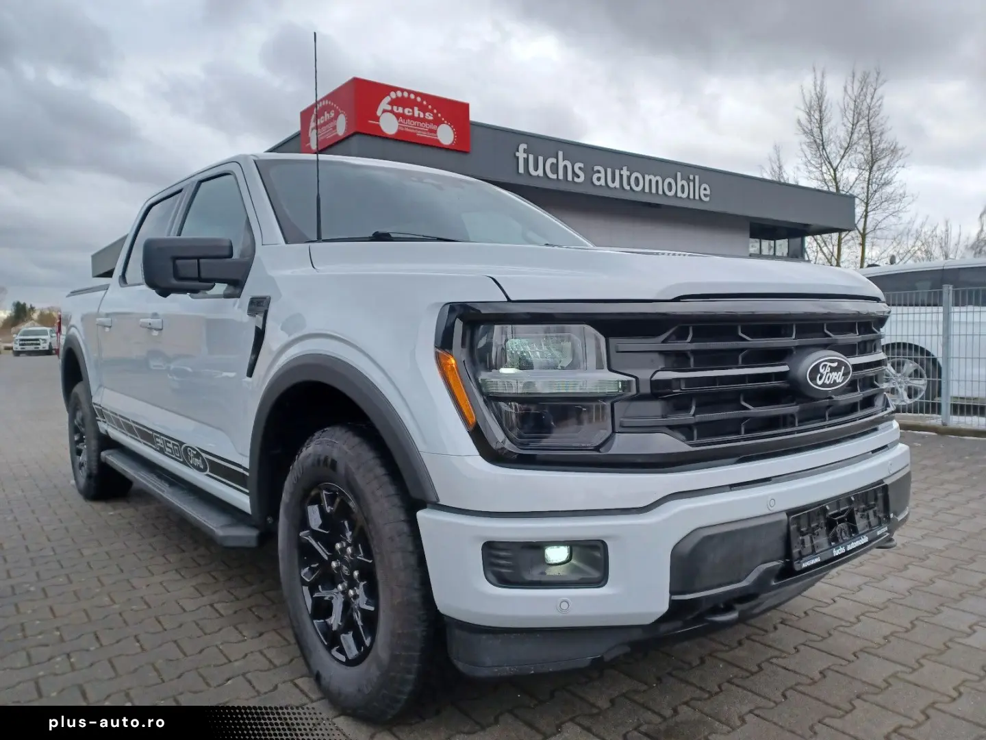 FORD F 150 XLT .4x4SuperCrew.10-Gang.360 .ACC.