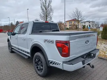FORD F 150 XLT .4x4SuperCrew.10-Gang.360 .ACC.
