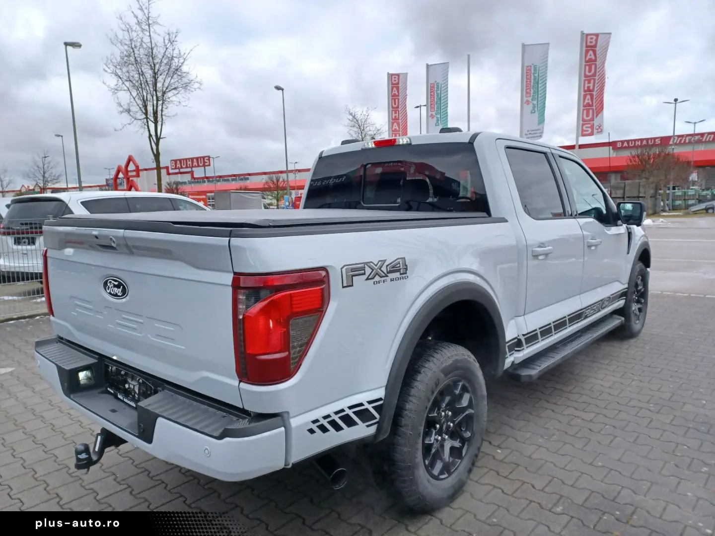 FORD F 150 XLT .4x4SuperCrew.10-Gang.360 .ACC.