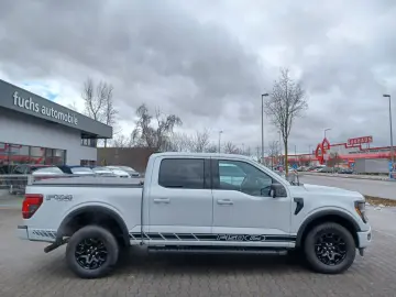 FORD F 150 XLT .4x4SuperCrew.10-Gang.360 .ACC.