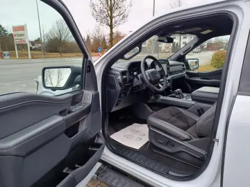 FORD F 150 XLT .4x4SuperCrew.10-Gang.360 .ACC.